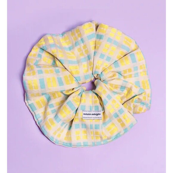 Autumn Adeigbo Yelllw & Blue Scrunchie New - Picture 1 of 5